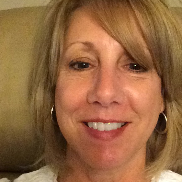 Meet your Posher, Kelly - Picture 1 of 1